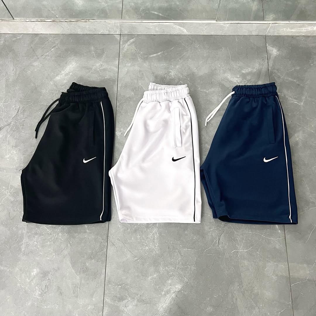 Nk side line shorts