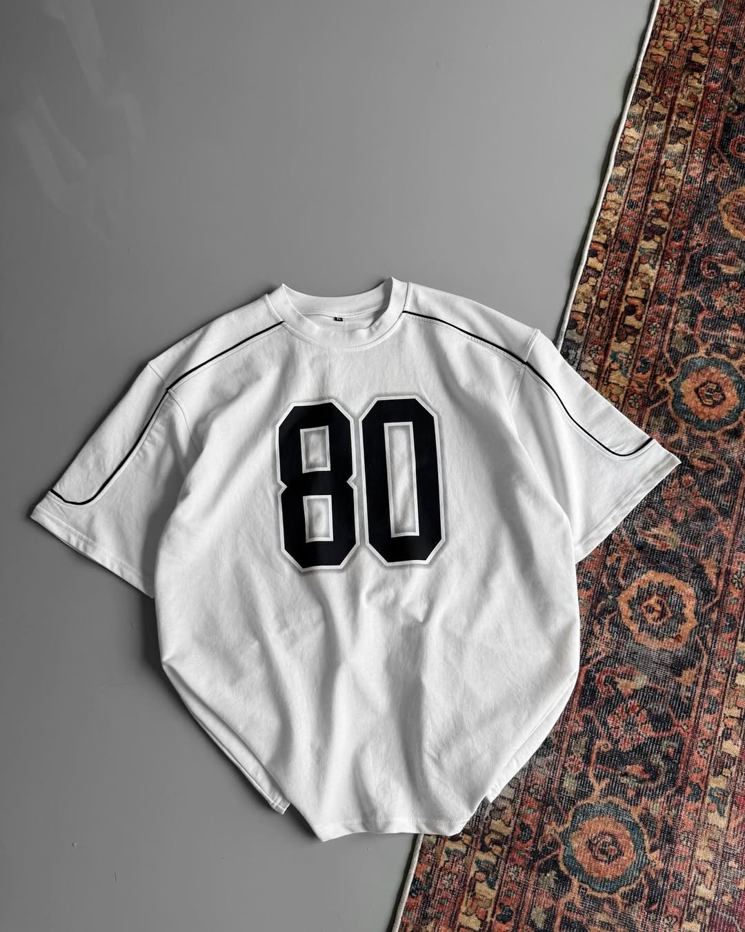 80 t-shirts