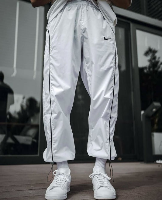 Nk sign line pants