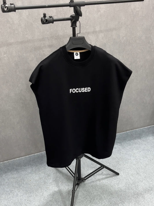 Focused tank-tops