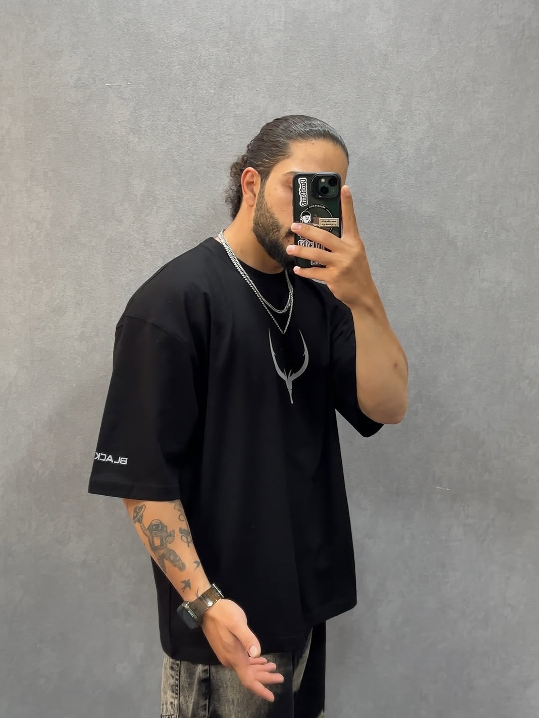 Black dear t-shirts